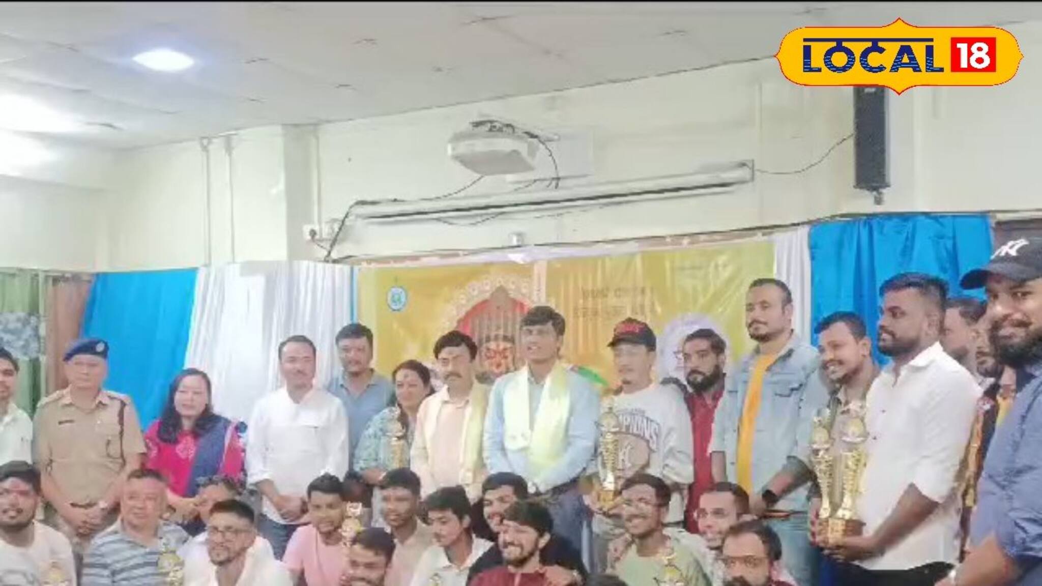 কালিম্পং জেলা প্রশাসনের পক্ষ থেকে আয়োজিত বিশ্ব বাংলা শারদ সম্মান ২০২৪