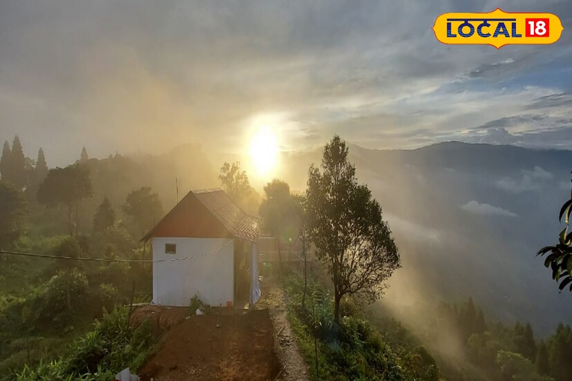 আই এম ডি অনুযায়ী, আগামী ৪-৫ দিন উত্তরের উপরের দিকের জেলাগুলিতে  হালকা থেকে মাঝারি বৃষ্টিপাত হওয়ার সম্ভাবনা থাকছে। আপাতত ভারী থেকে অতি ভারী বৃষ্টির সম্ভাবনা নেই ফলে দুর্যোগের কোনো আশঙ্কা নেই।