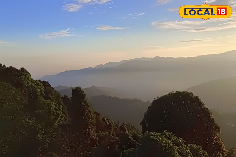 আই এম ডি অনুযায়ী, আগামী ৪-৫ দিন উত্তরের উপরের দিকের জেলাগুলিতে  হালকা থেকে মাঝারি বৃষ্টিপাত হওয়ার সম্ভাবনা থাকলেও বাকি জেলায় বৃষ্টির তেমন সম্ভাবনা নেই। আপাতত ভারী থেকে অতি ভারী বৃষ্টির নেই ফলে দুর্যোগের কোনো আশঙ্কা নেই।