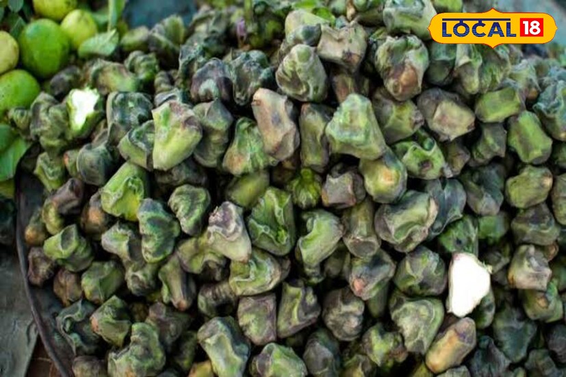 পানিফলে ক্যালোরি এবং ফ্যাট খুব কম পরিমাণে থাকে। এই ফলটি শরীরের ফাইবার, পটাসিয়াম, ম্যাঙ্গানিজ এবং অন্যান্য অনেক স্বাস্থ্যকর খনিজের একটি দুর্দান্ত উৎস।  