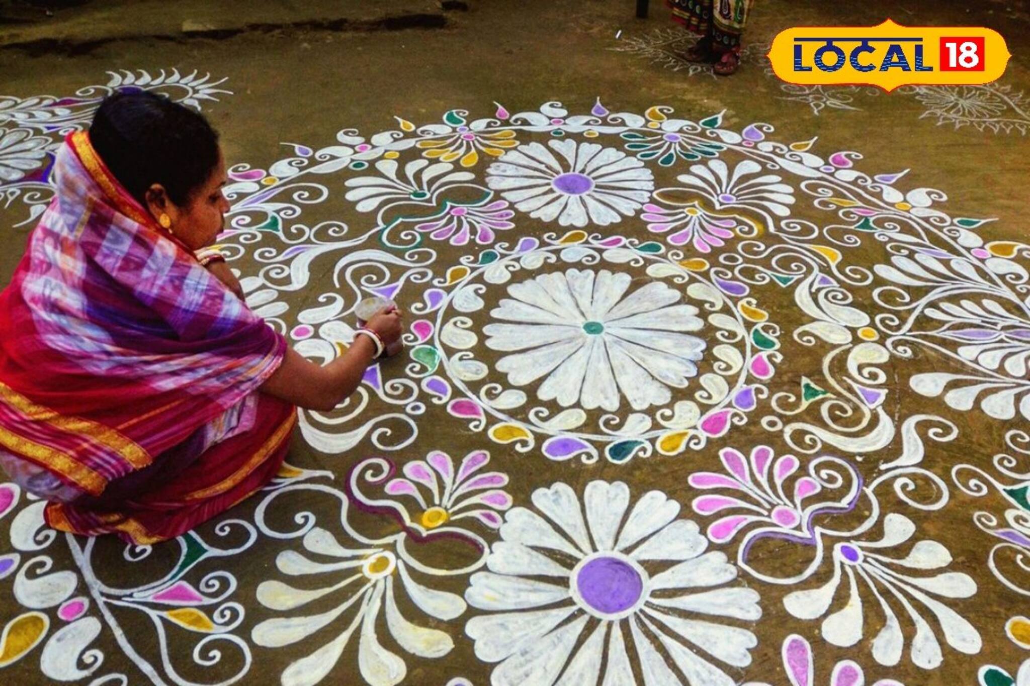 আলপনা দিয়ে পুজো হয়, কিন্তু ঠাকুর পুজোয় কেন আলপনা দেওয়ার প্রচলন জানেন?