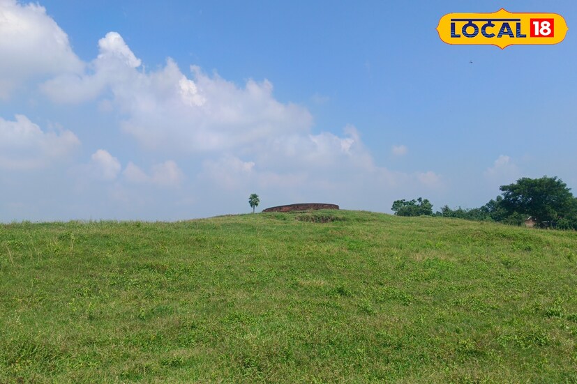 *পর্যটকদের জন্য খুব শীঘ্রই সেজে উঠবে ভরতপুরের প্রাচীন বৌদ্ধস্তূপটি। আর্কিওলজিক্যাল সার্ভে অফ ইন্ডিয়ার এই সাইটটি সাজিয়ে তোলা হবে।