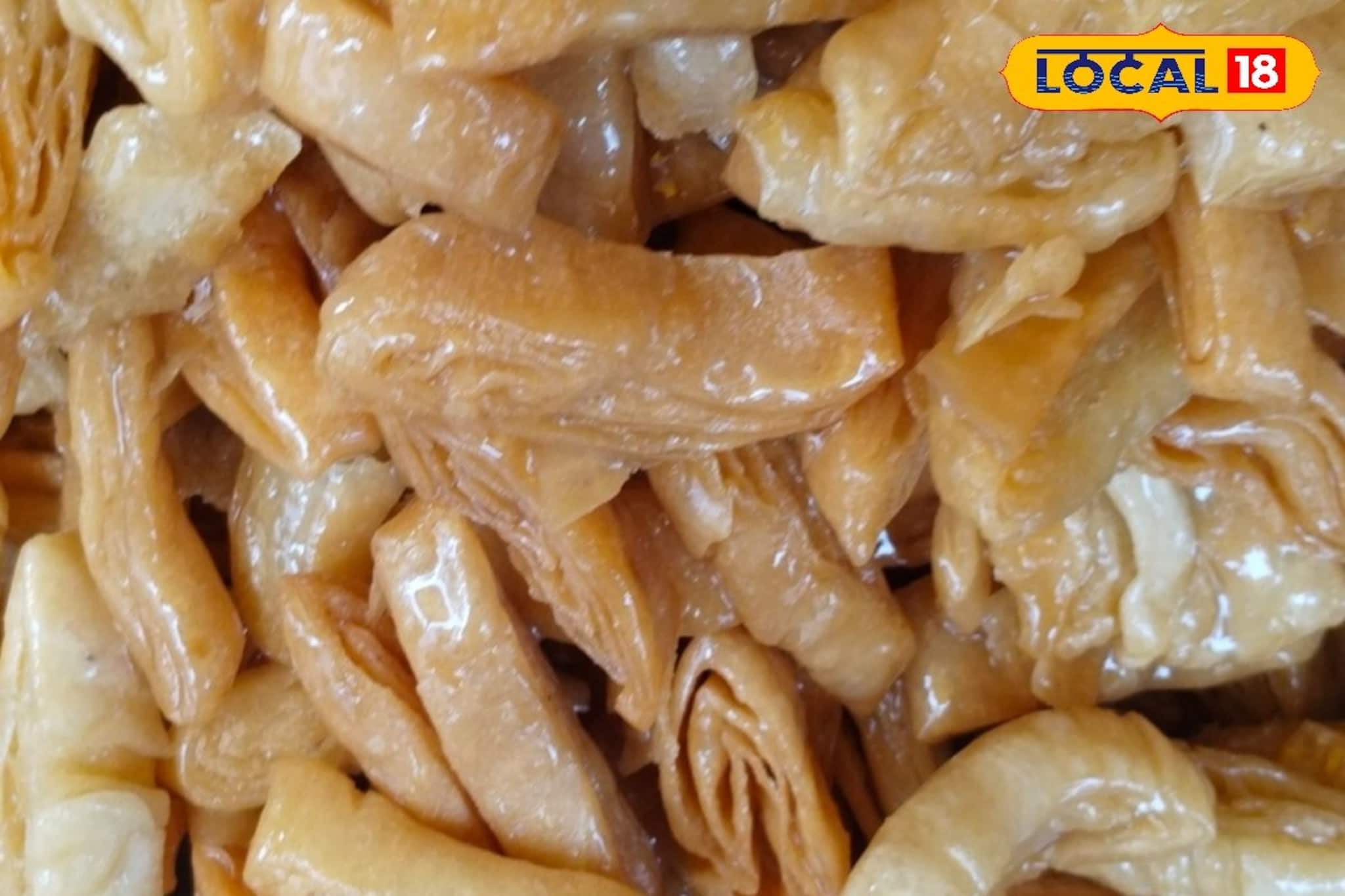 মুখে দিলেই গলে যাবে! মুচমুচে কুড়মুড়ে পুরীর খাজা সহজেই বানিয়ে নিন বাড়িতেই