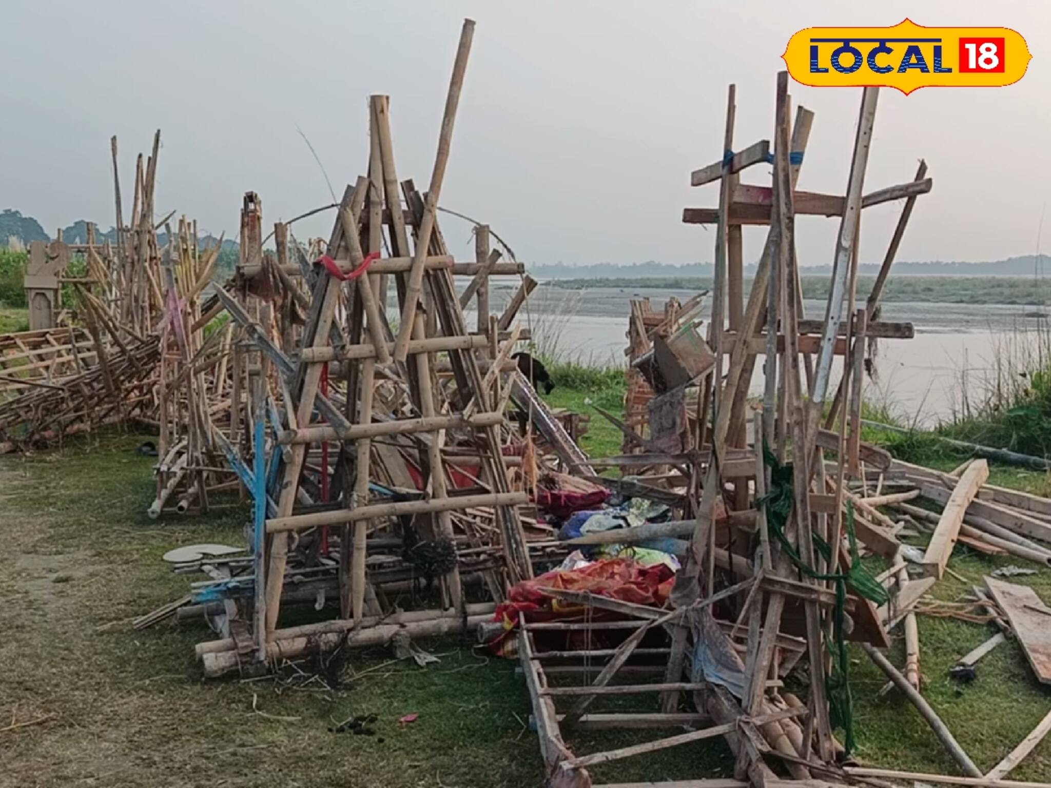 কাঠামো বেচে উপরি রোজগার! অজান্তেই পরিবেশের উপকার করেন এঁরা