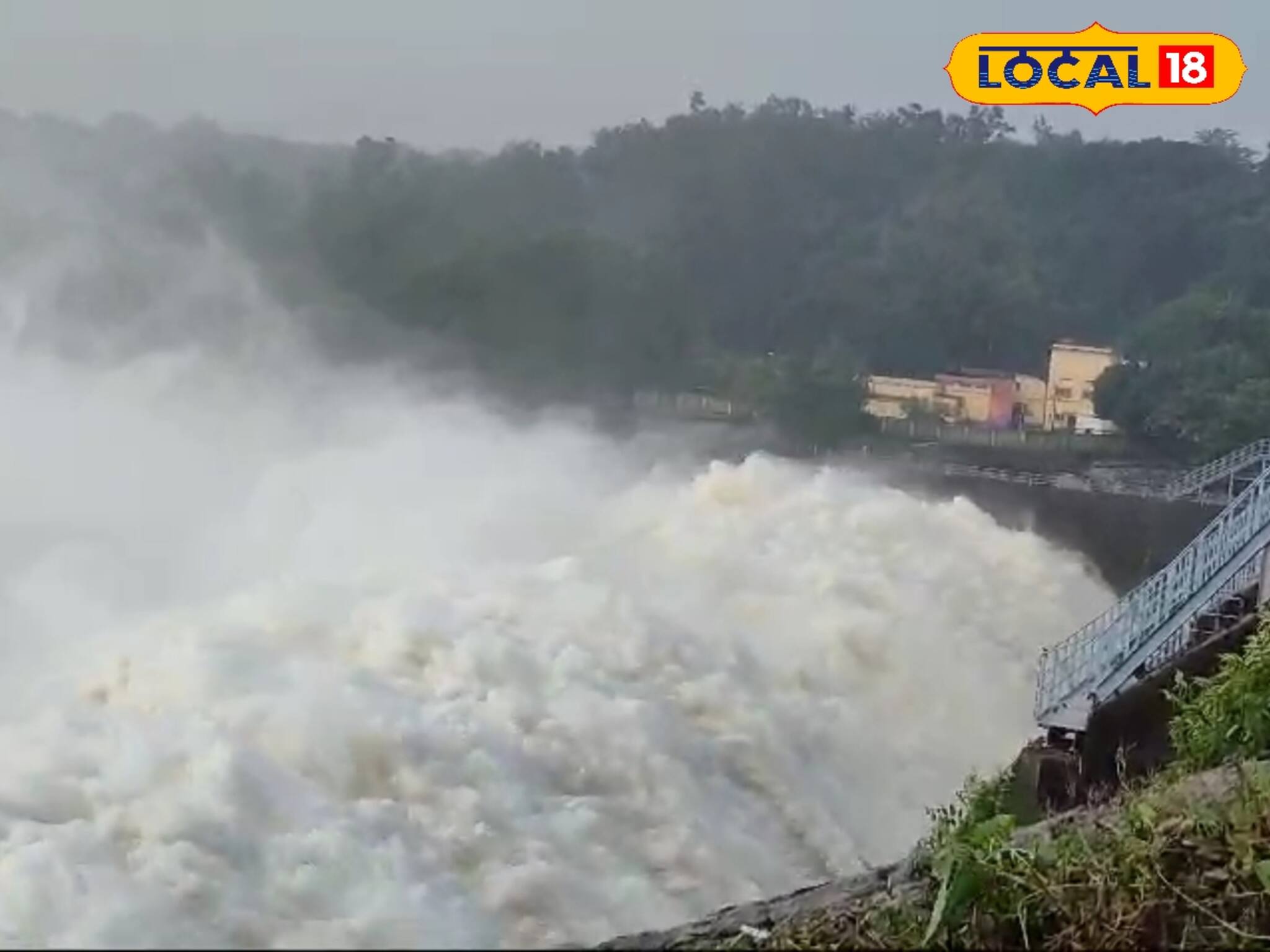 দানা আতঙ্কে আগেই জল ছাড়ল মাইথন-পাঞ্চেত জলাধার, কতটা জল ছাড়া হল জানেন?
