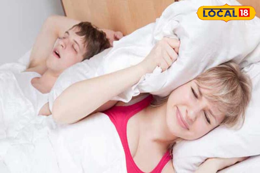 দারচিনির গুণ প্রশ্নাতীত। তাই রোজ একগ্লাস ঈষদুষ্ণ জলে দারচিনির গুঁড়ো মিশিয়ে নিন। তারপর সেই জল দিয়ে করুন গার্গল।