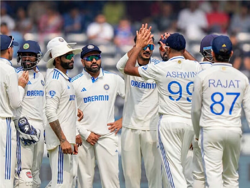 এবার প্রশ্ন হল, কীভাবে ১ বলে ১৭ রান করলেন বীরু! সেদিন পর পর তিনটি নো বল করেন নাভেদ। দুটি নো বলে পর পর বাউন্ডারি মারেন বীরু। এর পর একটি ডেলিভারি করেন নাভেদ। তাতে কােনও রান হয়নি। তার পর আবার পর পর ২টি নো বল। তার মধ্যে একটি ডেলিভারিতে আবার চার মারেন শেহবাগ।