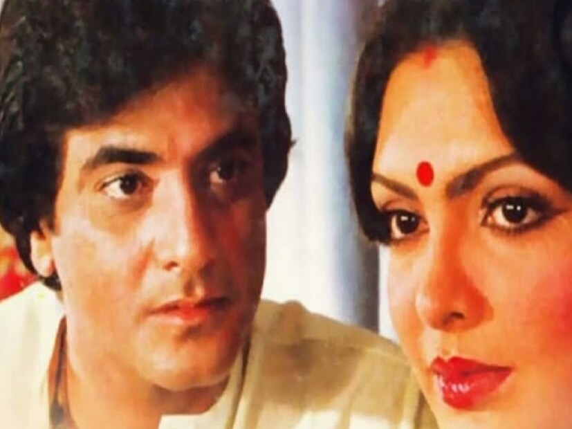 প্রত্যেক পরিস্থিতির জন্য গান রয়েছে বলিউডে। সে উৎসবই হোক আর বিয়েই হোক। নতুন হোক কিংবা পুরনো, সেই গান একবার জনপ্রিয়তা পেলে তা বছরের পর বছর লোকের মুখে মুখে ফেরে। এমনই একটি গান রয়েছে, যেটি ৪১ বছর আগের। ওই ছবিতে দেখা গিয়েছিল জিতেন্দ্র, রাজ বব্বর, রিনা রায়, পারভিন বাবির মতো তারকাদের। যে গানটির কথা হচ্ছে, সেটি শুনলে যে কেউ আবেগপ্রবণ হয়ে পড়বে। তবে ৯০ শতাংশ মানুষ অবশ্য এর অর্থই জানেন না।