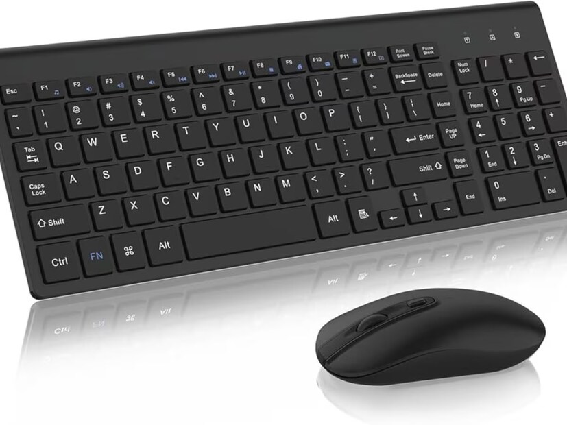 আসলে, কি-বোর্ডের এই ফরম্যাটটিকে বলা হয় QWERTY, যা বহুদিন ধরে ব্যবহৃত হয়ে আসছে। কেন এই QWERTY কি-বোর্ড তৈরি করা হয়েছিল এবং কেন এটি ABCD পর পর বসান হয় না, তার উত্তর খোঁজা যাক। 