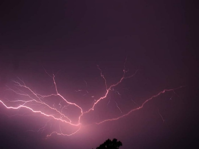 Imd Weather Alert হাতে সময় ২ ঘণ্টা কলকাতা সহ দক্ষিণের তিন জেলায় তোলপাড় বৃষ্টি বাজের সতর্কতা 6903