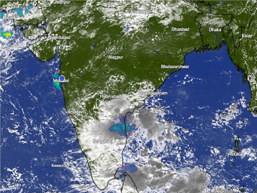 নভেম্বরের ৮- ১৪ তারিখের ২০-৩০ শতাংশ সম্ভবনা রয়েছে সাইক্লোজেনেসিসের৷ আউটলুক আরও জানিয়েছে দক্ষিণ পূর্ব বঙ্গোপসাগরে সাইক্লোজেনেসিসের সম্ভাবনা উড়িয়ে দেওয়া যাচ্ছে না৷