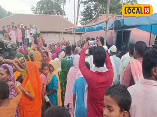  গন্দেরবাল সন্ত্রাসী হামলায় নিহত শ্রমিকের দেহ পৌঁছল গ্রামে