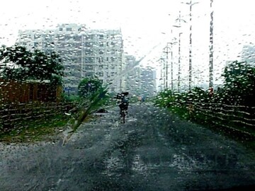 বৃহস্পতিবার রাজ্যের কোথায় কোথায় বৃষ্টি? আগামিকালও ভিজবে কলকাতা? জানুন বড় আপডেট