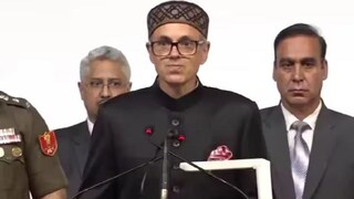 মুখ্যমন্ত্রী হিসেবে শপথ নিলেন ওমর আবদুল্লাহ৷ 