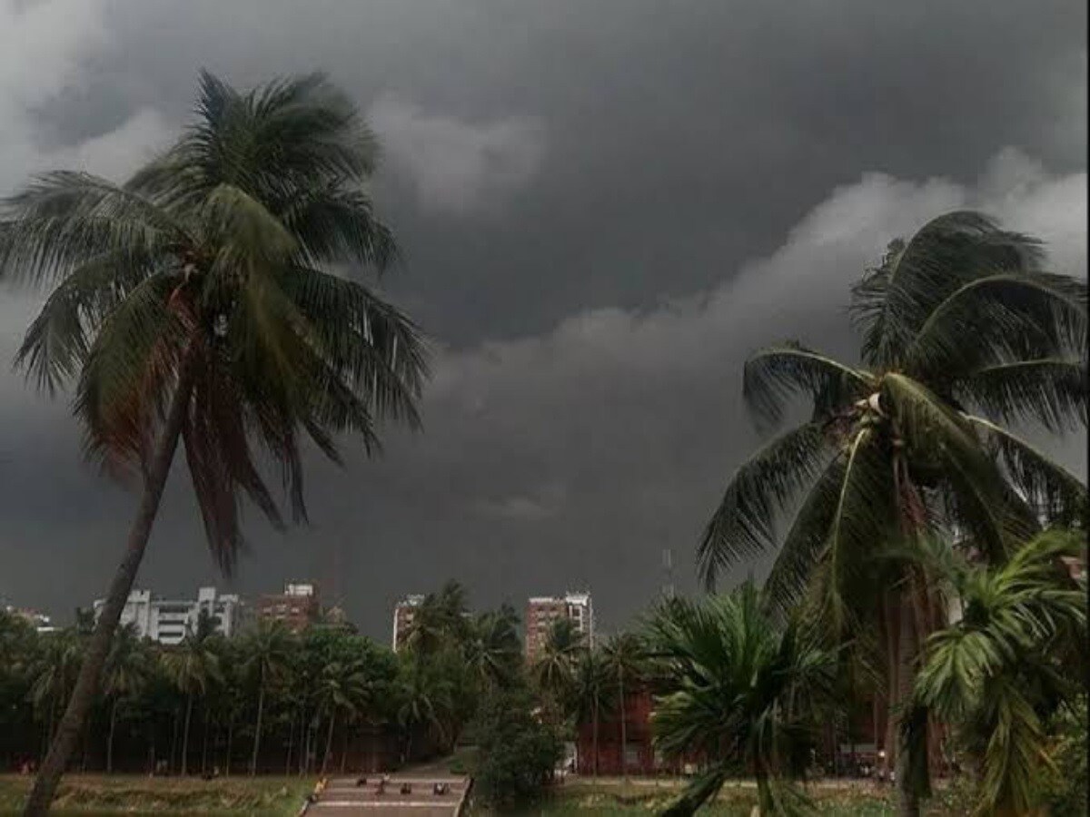 *কোচবিহার: মেঘলা আকাশ। বিক্ষিপ্ত বৃষ্টির সম্ভাবনা। সর্বনিম্ন তাপমাত্রা ২৭ ডিগ্রি সেলসিয়াস। সংগৃহীত ছবি। 