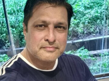 সচিনের সতীর্থ প্রাক্তন ক্রিকেটারের মায়ের রহস্যমৃত্যু! ফ্ল্যাট থেকে উদ্ধার দেহ