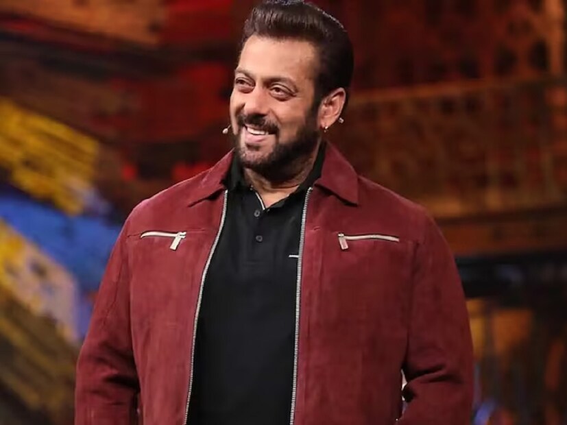 নেটদুনিয়া অবশ্য এখনও বিষয়টাকে তাঁর মতো সহজভাবে নিতে পারছে না। ভক্তেরা সমর্থন করছেন নায়ককে, বাকিরা আঙুল তুলছেন। সলমন ব্যস্ত বিগ বস ১৮ আর পরবর্তী ইদের ছবি সিকন্দর নিয়ে, অন্য কিছু নিয়ে তিনি আপাতত ভাবছেন না।