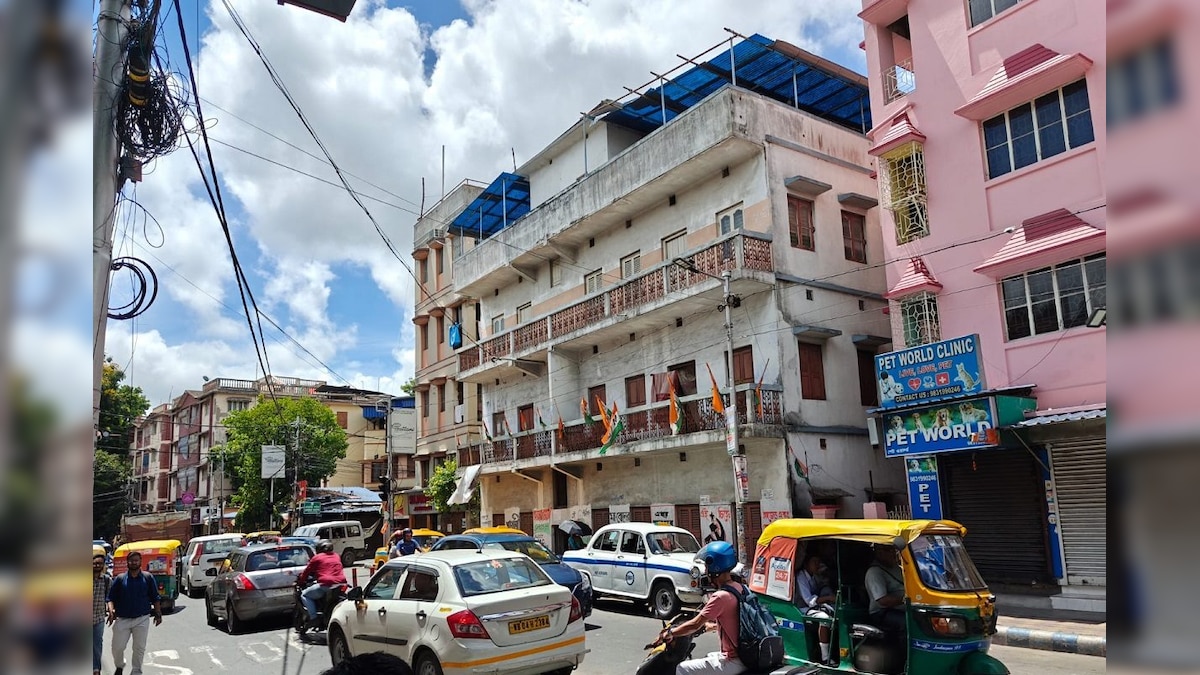 বিক্ষিপ্ত ভাবে দু’-এক পশলা হালকা বৃষ্টি, কালীপুজোর আগে কেমন থাকবে আবহাওয়া?
