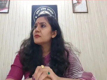 ৬ বছর স্কুলেই আসেননি শিক্ষিকা, প্রতি মাসে তুলেছেন বেতন