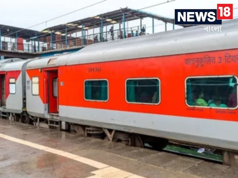 ১৯৩৪ সালে এসি বক্স যোগ করা হয়৷ এই ট্রেনে এসি কোচ যুক্ত করা হয় এবং এর নামকরণ করা হয় ফ্রন্টিয়ার মেইল। ১৯৯৬ সালের সেপ্টেম্বরে, এর নাম পরিবর্তন করে গোল্ডেন টেম্পল মেল করা হয়। ট্রেনটি যখন শুরু হয়েছিল, তখন এটি একটি বাষ্পীয় ইঞ্জিনের সাহায্যে ঘন্টায় প্রায় ৬০ কিলোমিটার বেগে ছুটেছিল।
