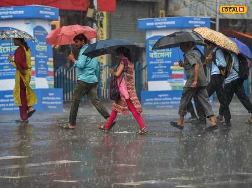 কিছু জেলায় আংশিক মেঘলা আকাশ দেখা যেতে পারে। উত্তরের পার্বত্য এলাকা দার্জিলিং, কালিম্পং, জলপাইগুড়ি-সহ বিভিন্ন জায়গায় বৃষ্টির সম্ভাবনা রয়েছে। তবে ভারী বৃষ্টির সম্ভাবনা নেই। হালকা থেকে মাঝারি বৃষ্টি হবে দক্ষিণবঙ্গে। আপাতত পুরোপুরি স্বস্তি পাচ্ছে না দক্ষিণবঙ্গ।