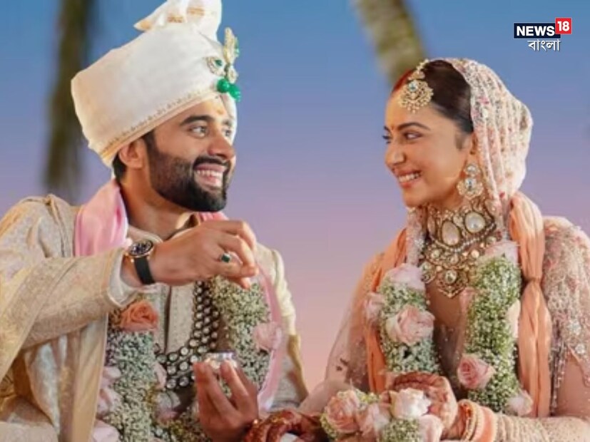 সম্প্রতি তিনি গোয়ায় প্রযোজক ও অভিনেতা জ্যাকি ভাগনানিকে বিয়ে করেছেন। দম্পতি প্রতিবেশী ছিল এবং লকডাউনের সময় ঘনিষ্ঠ হয়েছিল। রকুল শেয়ার করেছেন যে জ্যাকিকে তাঁর বাবা-মায়ের সঙ্গে পরিচয় করিয়ে দেওয়ার সময় তিনি নার্ভাস ছিলেন।