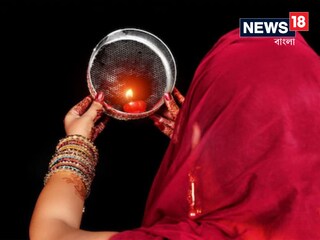 অবৈধ প্রেম গৃহবধুর, হাতে পেতেই গ্রামবাসীদের নারকীয় অত্যাচার
