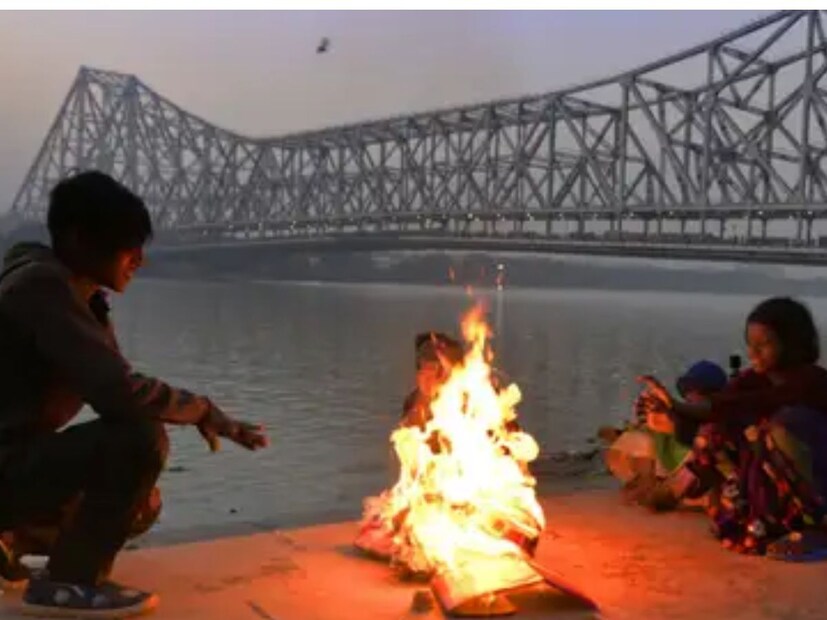 আবহাওয়া বদলে দিঘা সহ পূর্ব মেদিনীপুর জেলাতেও বৃষ্টির সম্ভাবনা কমবে। রবিবার দিন দিঘায় বৃষ্টির সম্ভাবনা কম। এদিন দিঘার সর্বোচ্চ তাপমাত্রা থাকবে ২৯.৮ ডিগ্রি সেলসিয়াস এবং সর্বনিম্ন তাপমাত্রা থাকবে ২৪.৭ ডিগ্রি সেলসিয়াস। বাতাসে জলীয় বাষ্পের ৯২ শতাংশ। আবহাওয়া বদলে দিঘা সহ পূর্ব মেদিনীপুর জেলায় শীতের আভাস হাওয়া অফিসের রিপোর্টে। 