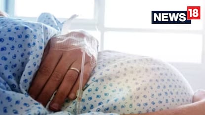 প্রবল কাজের চাপ, কর্মস্থলে ছুটি বাতিল, 'বাচ্চা' হারালেন মহিলা! বিস্তারিত জানুন প্রবল কাজের চাপ, কর্মস্থলে ছুটি বাতিল, 'বাচ্চা' হারালেন মহিলা! বিস্তারিত জানুন