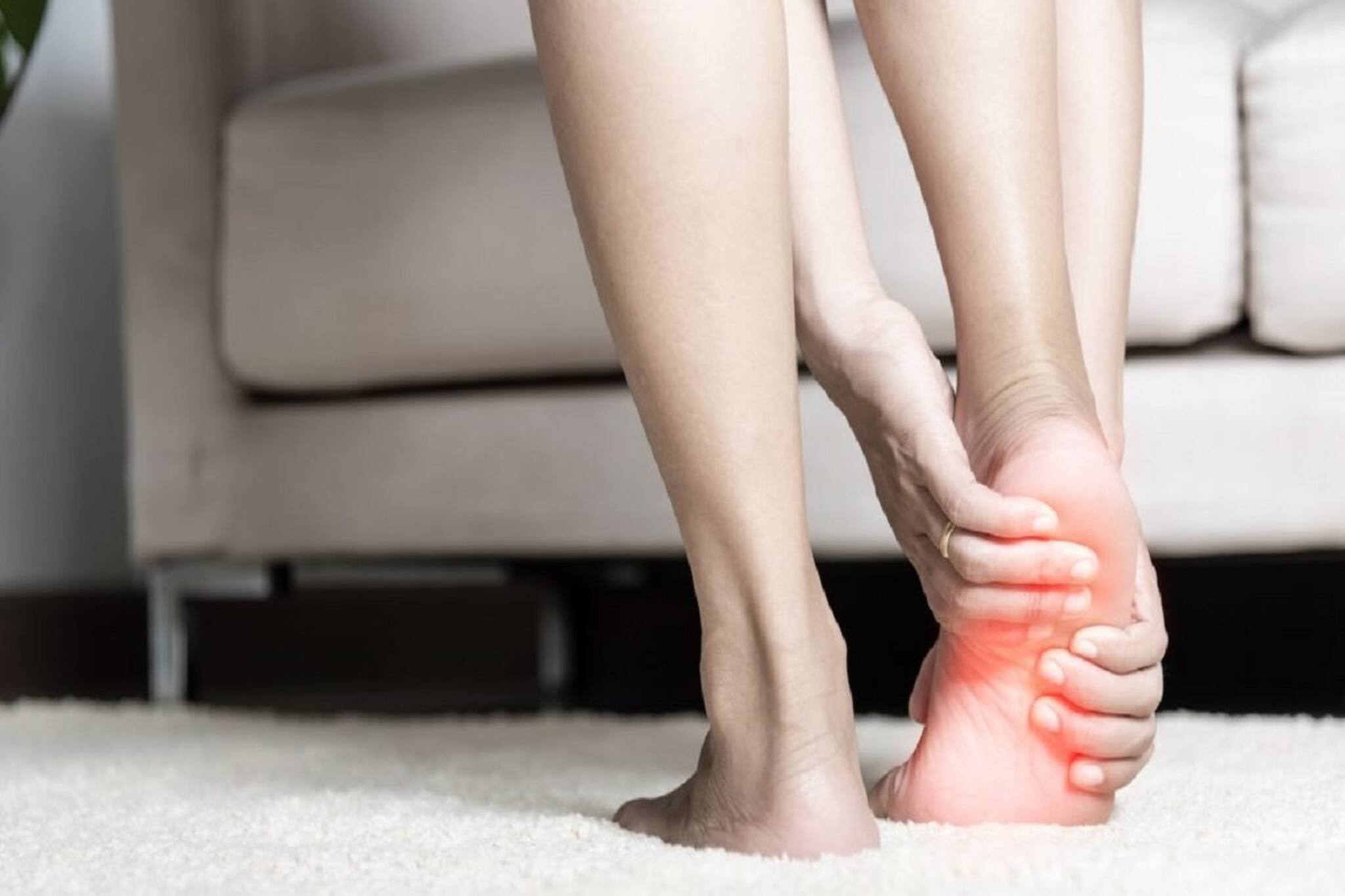 পায়ে ব্যথায় জীবন ওষ্ঠাগত? চোখে জল আসে? বাঁচতে হলে জানুন, রইল ডাক্তারের পরামর্শ