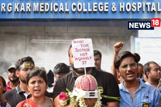 আরজি কর হাসপাতাল থেকে বহিষ্কৃত থ্রেট কালচারে অভিযুক্ত ১০ ডাক্তারি পড়ুয়া!