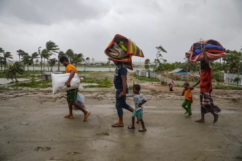 এই নামটি সাধারণত পারস্য উপসাগরের আরব রাজ্যগুলিতে ব্যবহৃত হয়, যা তাদের ঐতিহ্যবাহী মুক্তা ডাইভিং পেশার জন্য পরিচিত।এই প্রেক্ষাপটে, বিভিন্ন ধরনের মুক্তার আলাদা আলাদা নাম দেওয়া হয়েছিল, যার মধ্যে 'দানা' সেরার একটির প্রতিনিধিত্ব করে। উপরন্তু, ফার্সি ভাষায়, 'দানা' শব্দের অনুবাদ 'জ্ঞানী'। 