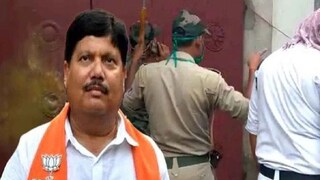 অর্জুনের বাড়ির সামলে হামলা