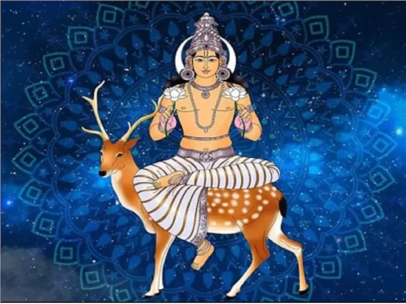 আপনি যদি চন্দ্র দোষে অস্থির থাকেন, তাহলে পূর্ণিমার দিনে চালের ক্ষির তৈরি করুন এবং চন্দ্র দেবতাকে অর্পণ করুন। এতে করে চন্দ্র ভগবান প্রসন্ন হবেন এবং অর্থ সহ অনেক উপকার পাবেন।