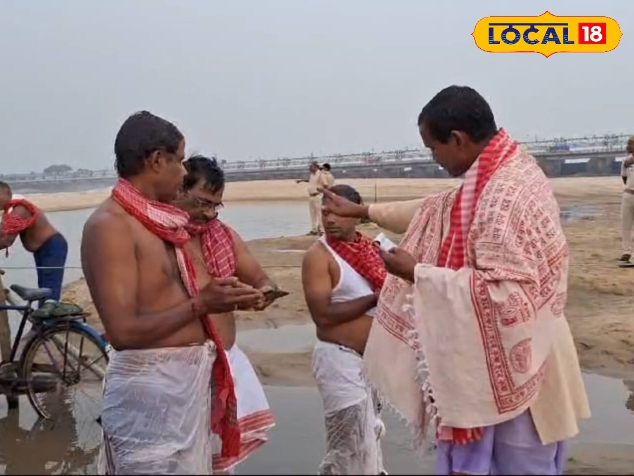 কঠোর নিরাপত্তার মধ্যে দিয়েই পূর্বপুরুষ স্মরণ পুণ্যার্থীদের