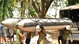 নেমে পড়ল নৌসেনা