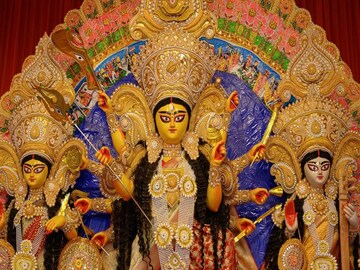 দশমীতে ঘরের এই দিকে প্রদীপ জ্বালান, ঘরে আসবে লক্ষ্মী, হবে সুখ-শান্তির বৃষ্টি