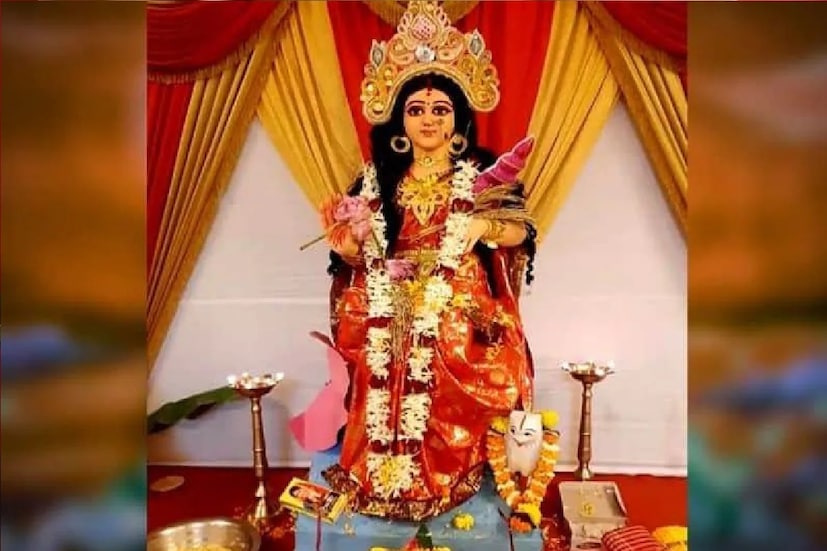 দক্ষিণ দিনাজপুর: বাঙালির বারো মাসের তেরো পার্বণের এই দিনটা মূলত প্রতিটা বাড়িতেই পালিত হয়ে থাকে। তার আগে অগ্নিমূল্য বাজার। পুজোর আগে অতিবৃষ্টির কারণে এবছরের দুর্গা পুজোতেও সবজি এবং ফলের বাজার অগ্নিমূল্য। সেই ছোঁয়া রয়েছে লক্ষ্মীপুজোতেও। প্রতীকী ছবি।