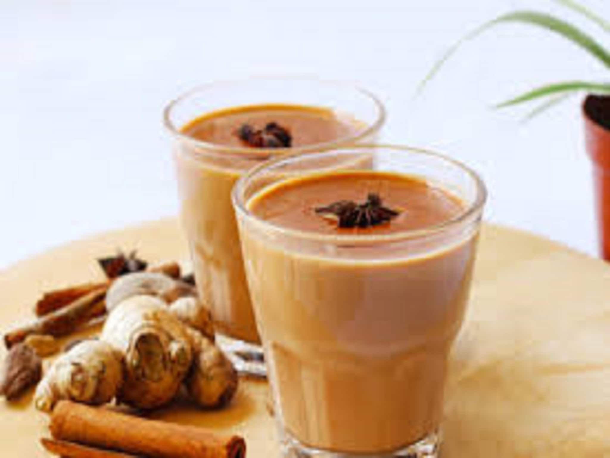 এক চা বিক্রেতা পোষ মানিয়েছেন এমন প্রাণীকে, জানলে অবাক হবেন আপনিও