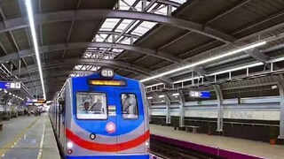 অফিস টাইমে থমকাল মেট্রো।