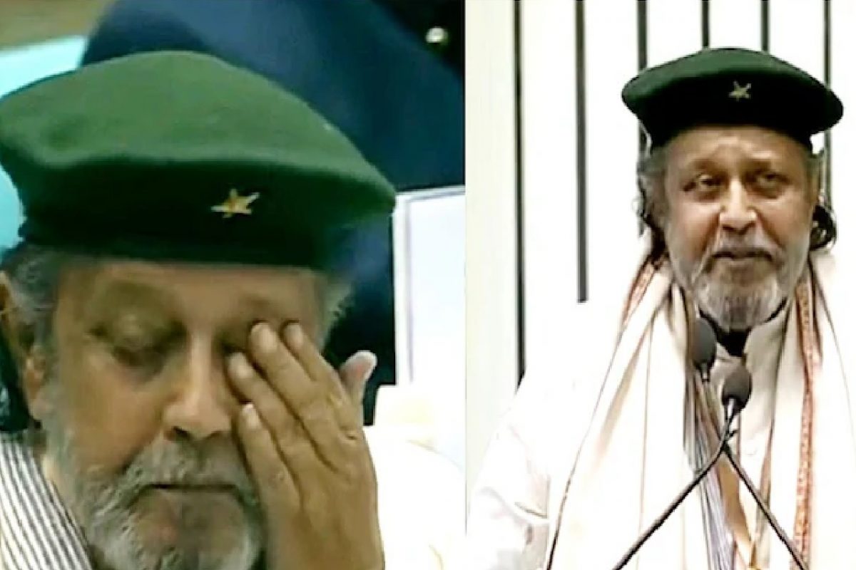 ‘এই গায়ের রঙ নিয়ে…!’ দাদা সাহেব ফালকে পুরস্কার হাতে মিঠুন, কাঁদলেন আঝোরে ‘এই গায়ের রঙ নিয়ে…!’ দাদা সাহেব ফালকে পুরস্কার হাতে মিঠুন, কাঁদলেন আঝোরে