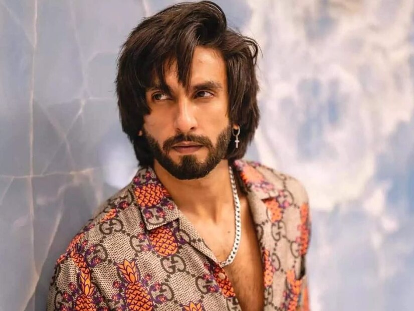বয়সে বড় অভিনেতা এবং তাঁর হাঁটুর বয়সী অভিনেত্রীর মধ্যে রোমান্স নিয়ে সবসময় সমালোচনা হয়৷ সালমান খান, অক্ষয় কুমার, অজয় ​​দেবগন সহ অনেক অভিনেতাই তাদের বয়সের অর্ধেক বা তার চেয়ে কম বয়সী মেয়েদের সঙ্গে বড় পর্দায় রোম্যান্স করেছেন। এ জন্য মাঝে মধ্যেই তাঁদের ট্রোলও করা হয়। এবার পালা রণবীর সিং-এর! 