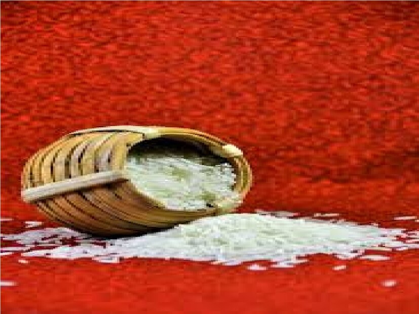 পুরাণে ধন-সম্পদ লাভের জন্য চালের ব্যবহার করার কৌশল বলা হয়েছে। এই অনুসারে একটি লাল রেশমী কাপড়ে ২১ টি চাল রেখে, ভাঁজ করে পার্সে বা মানিব্যাগে রাখুন। এটি বিশ্বাস করা হয় যে এটি ব্যক্তির হঠাৎ আর্থিক লাভ নিয়ে আসে।