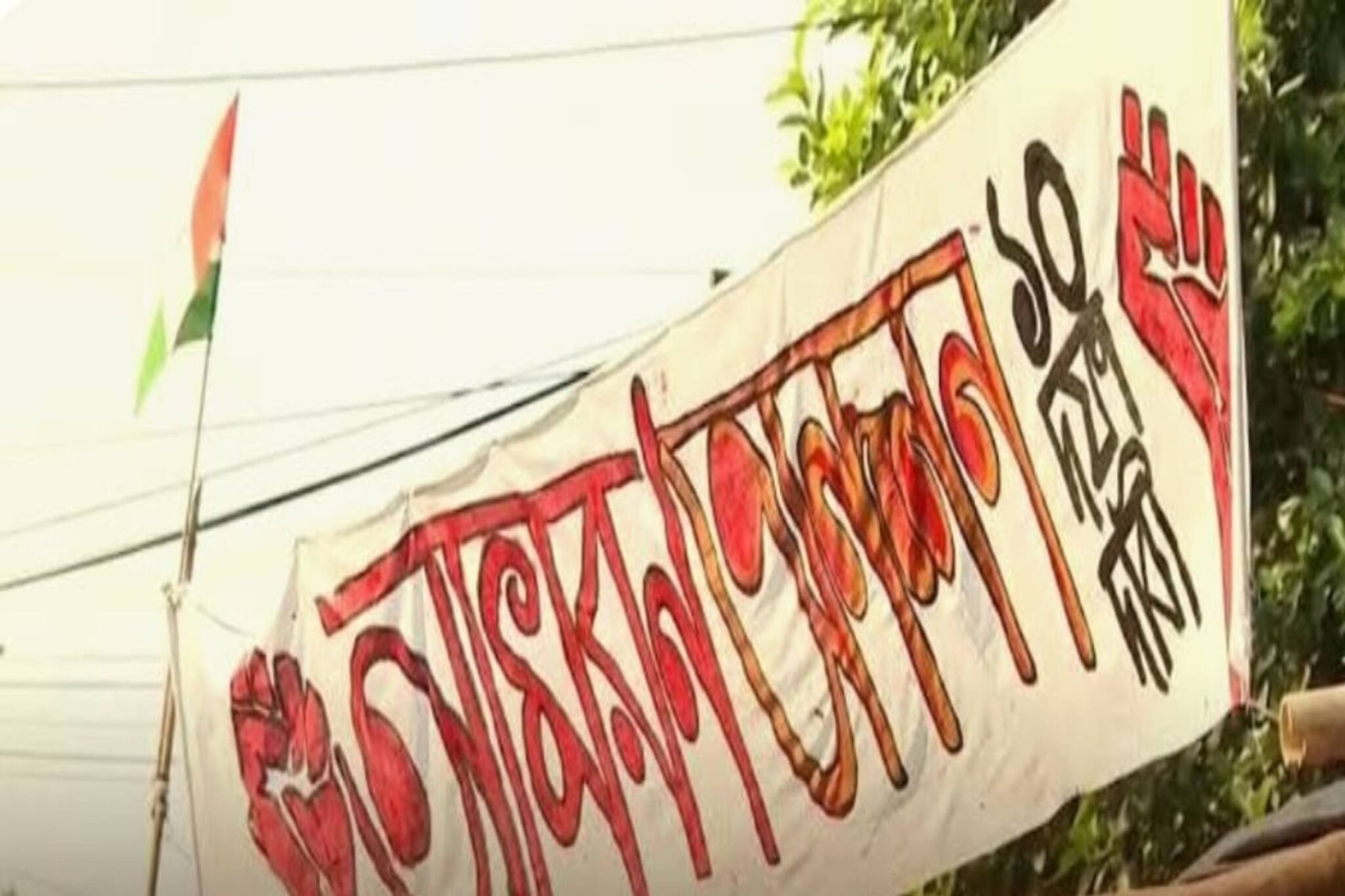 অনশন চালু রেখেই মমতা সাক্ষাৎ, ১০ দফা নিয়ে 'ধোঁয়াশায়' কী বললেন জুনিয়র ডাক্তাররা?