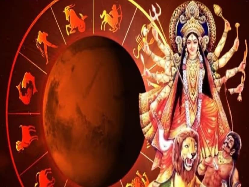 বাঙালির সবচেয়ে বড় উৎসব দুর্গাপুজো ইতিমধ্যেই ধুমধাম করে মহাসমারোহে পালিত হচ্ছে৷ রাত পোহালেই মহাঅষ্টমী৷ আর এই দিনটা দুর্গাপুজোর বিশেষ একটি দিন৷ 