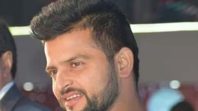 এই নিয়ে সুরেশ রায়নাকে প্রশ্নও করেন সাংবাদিকরা। তিনি বলেন, এটা ঠিক যে আমার আর অনুষ্কার লন্ডনে দেখা হয়েছিল। তবে যা রটছে তা ঠিক নয়। আমি তো ওকে ভালভাবে চিনিও না। আমি কোনও অভিনেত্রীকে জীবনসঙ্গীনি হিসেবে চাই না। 