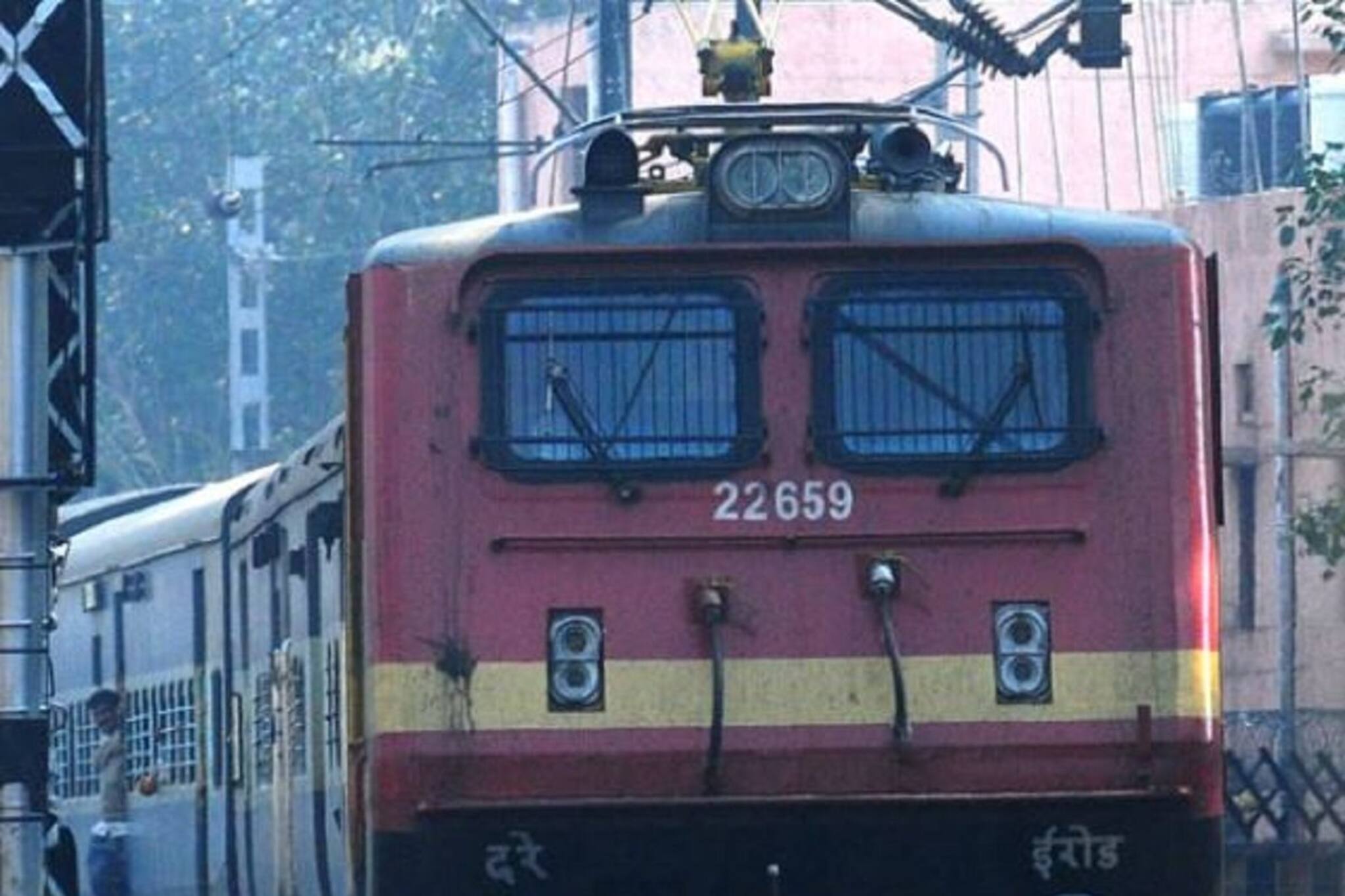 আসছে ভয়ঙ্কর ঘূর্ণিঝড় ডানা! মোকাবিলায় বিরাট পদক্ষেপ পূর্ব রেলের, জানুন বিস্তারিত