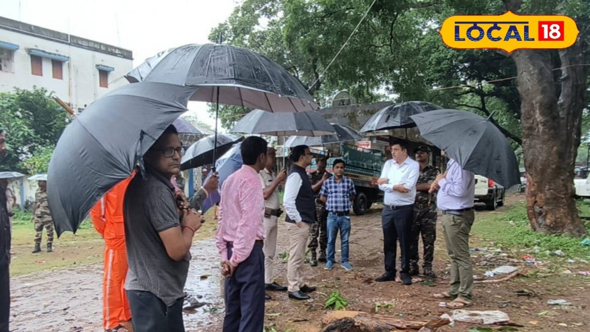 Cyclone Dana Latest News : ঘূর্ণিঝড় দানা-র প্রভাবে ভেঙে পড়ল গাছ, নষ্ট হল ফসল, চলছে টানা বৃষ্টি