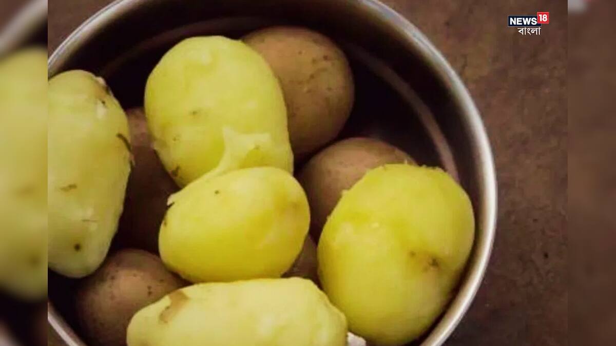 Disadvantage of storing Boiled Potato in Fridge রোজ পাতে আলু চাইইচাই