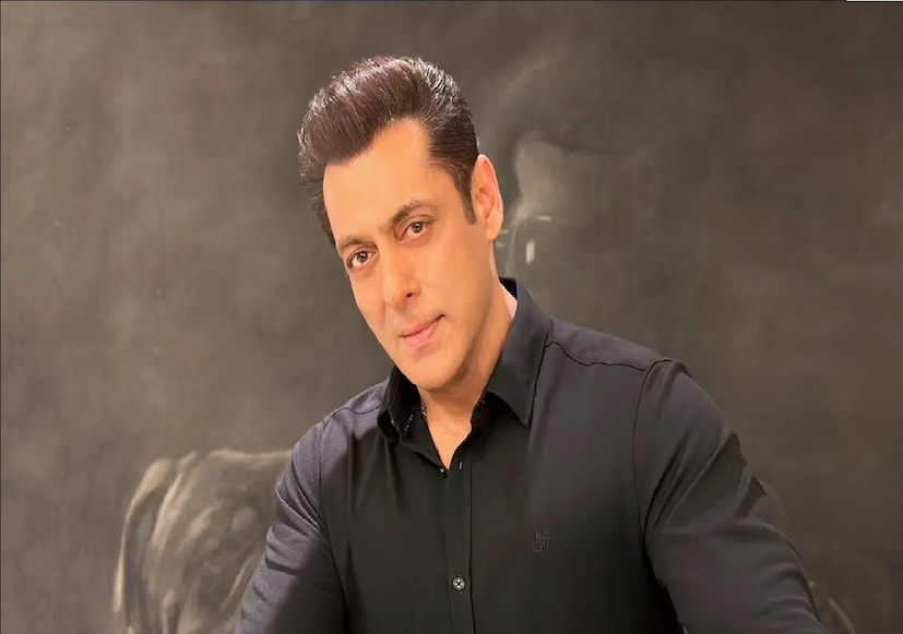 জানিয়েছিলেন, এক নায়িকার বাবার কাছে বিয়ের প্রস্তাব নিয়ে গিয়েছিলেন। তিনি ফিরিয়ে দেন। সে কথা কোনও দিন ভুলতে পারবেন না বলেও জানান তিনি।